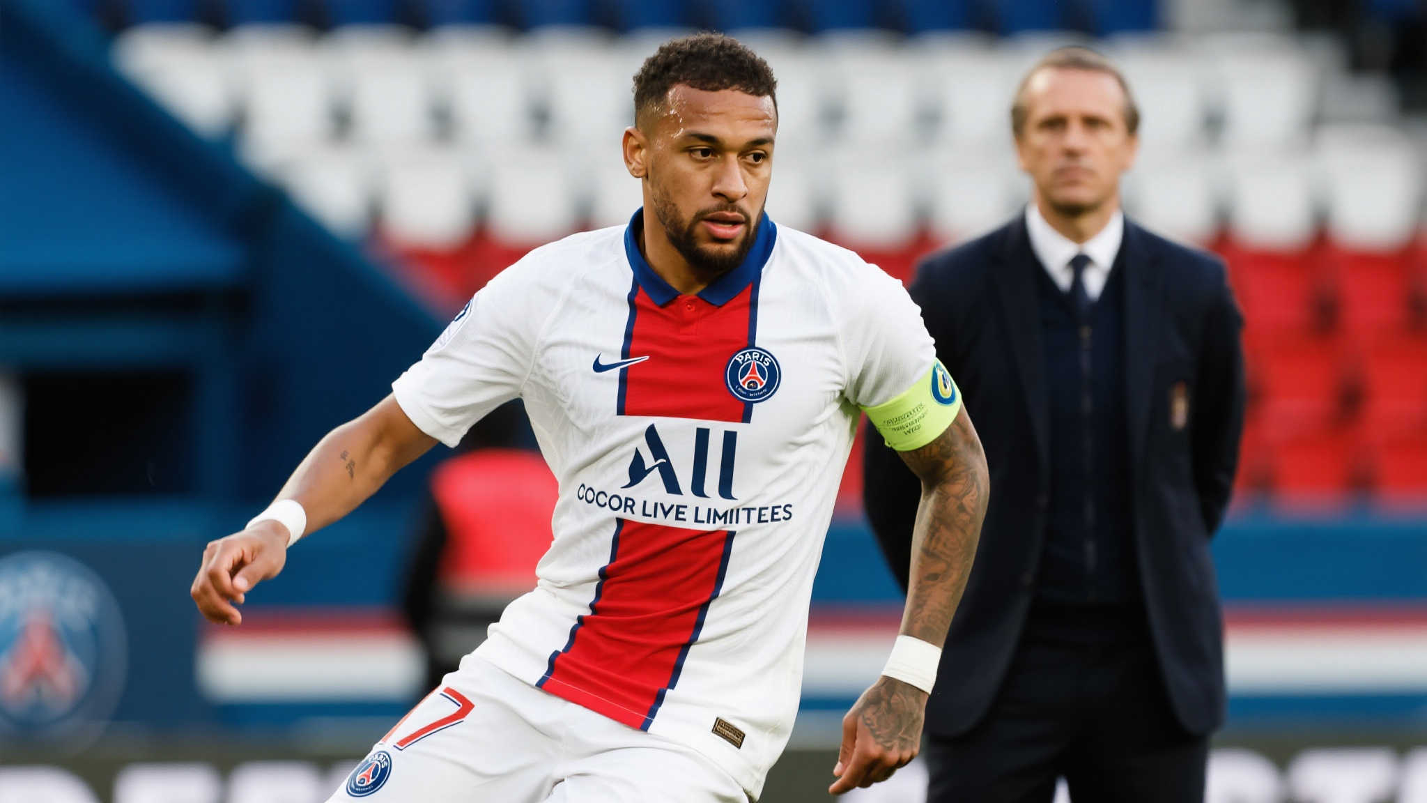 马尔基尼奥斯:那些传奇本该为巴黎刻下历史 自2013年加盟巴黎以来,巴西后卫便展现出他不凡的